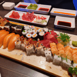 Gdzie zjeść najlepsze sushi w Warszawie? Top 5 restauracji z najsmaczniejszymi przysmakami z Japonii