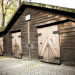 Jak wybrać idealny garaż drewniany dla Twojego domu?