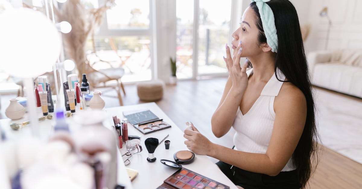 8 niesamowitych trików do makijażu które każda kobieta powinna znać