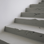 Jakie są zalety stosowania mikrocementu na schody?